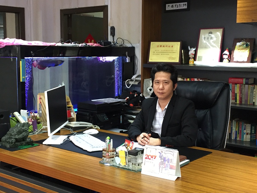 郑志坚（校友会发起人、校友会常务理事）